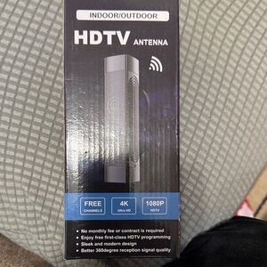 HDTV Indoor/Outdoor Antenna - Black